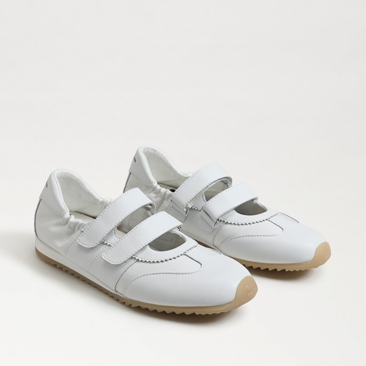 Sam Edelman Isabella Sneaker in White
